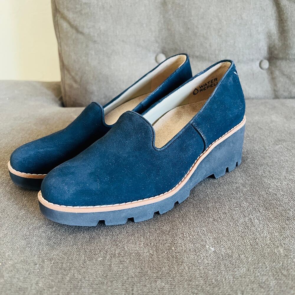 Vionic Willa Wedge Loafers 6.5 Navy Suede Lug Sole Comfort Slip On Shoes